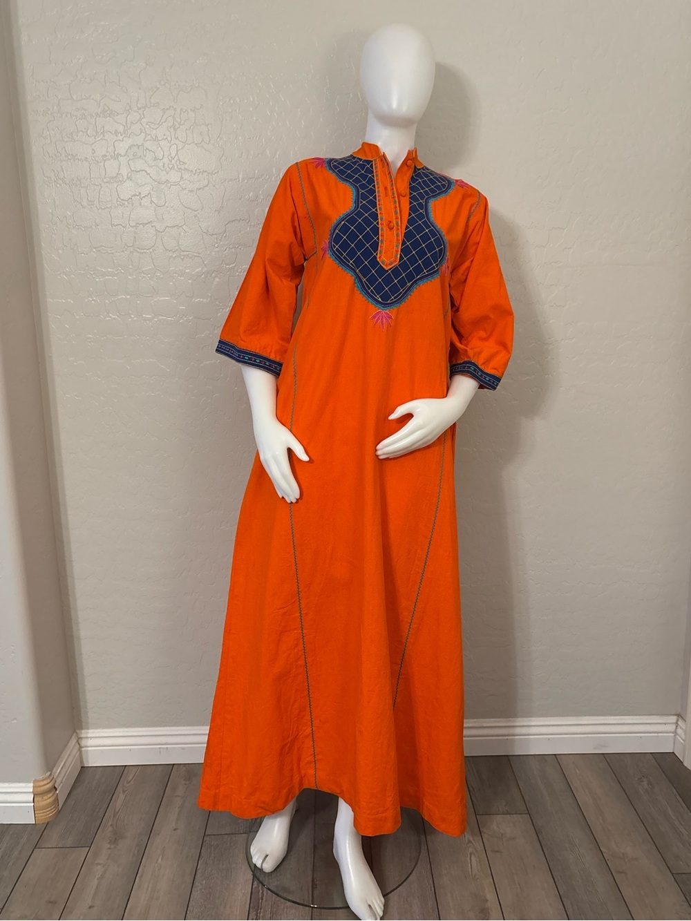 Vintage Josefa Orange Cotton Embroidered Mexican Caftan/Kaftan Maxi Dress Small